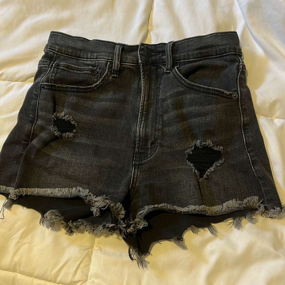 Abercrombie & Fitch High Rise Black Distressed Shorts Size 2